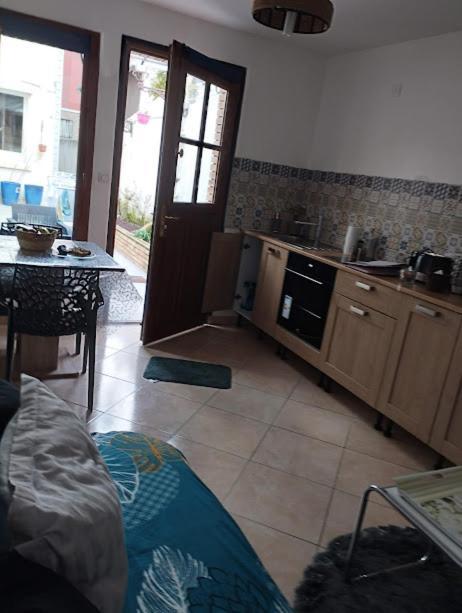 Hotel Charmante Dependance 10 Mn A Pieds Plage, Commerces Berck Esterno foto